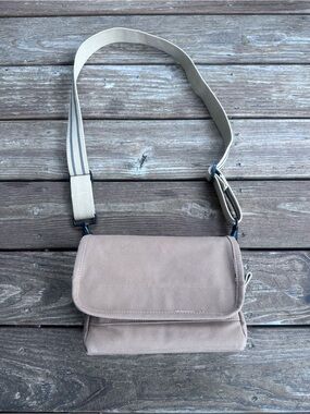 Domke Canvas Messenger Bag with Wide Contrast Strap